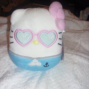 Hellow Kitty Squishmallow New with tags